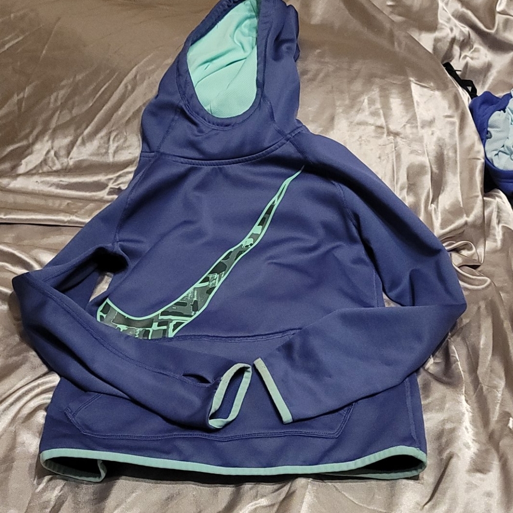 Girls nike hoodie